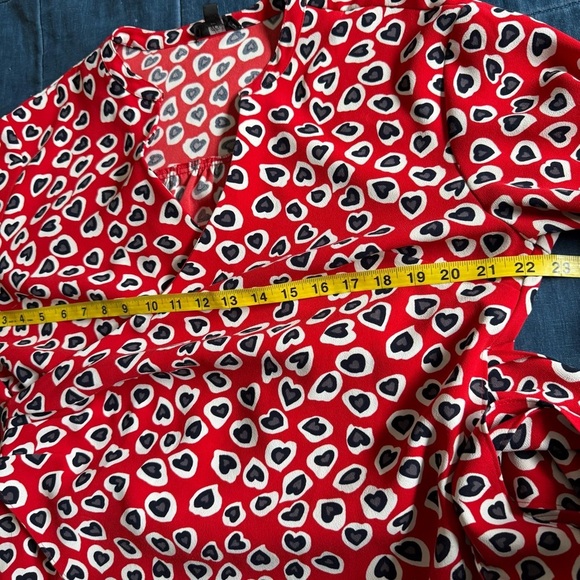 J Crew Heart Print Wrap Blouse Top Size Large - Picture 11 of 12
